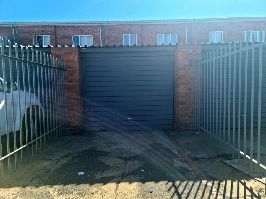 3 Bedroom Property for Sale in Belgravia Northern Cape